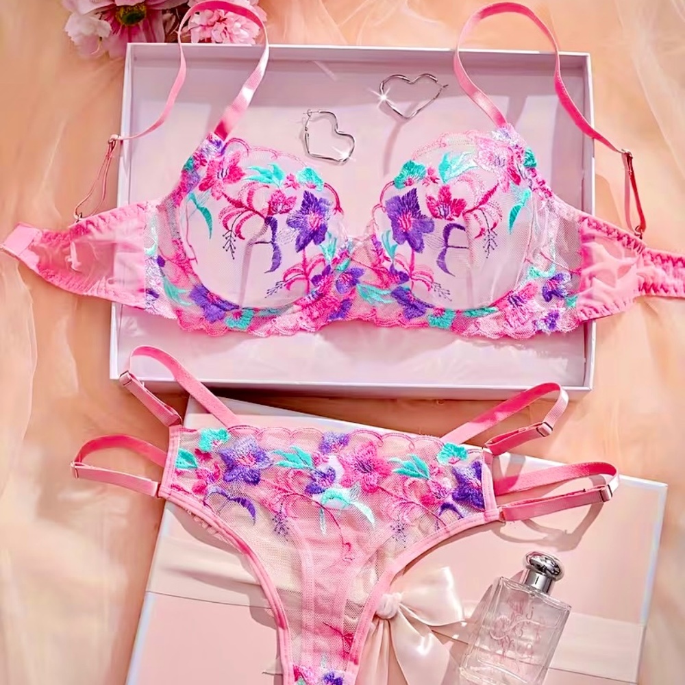Limited Edition Fantasy Pink Bloom Embroidery Lingerie Set